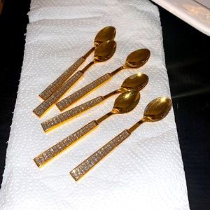 6 teaspoons gold color